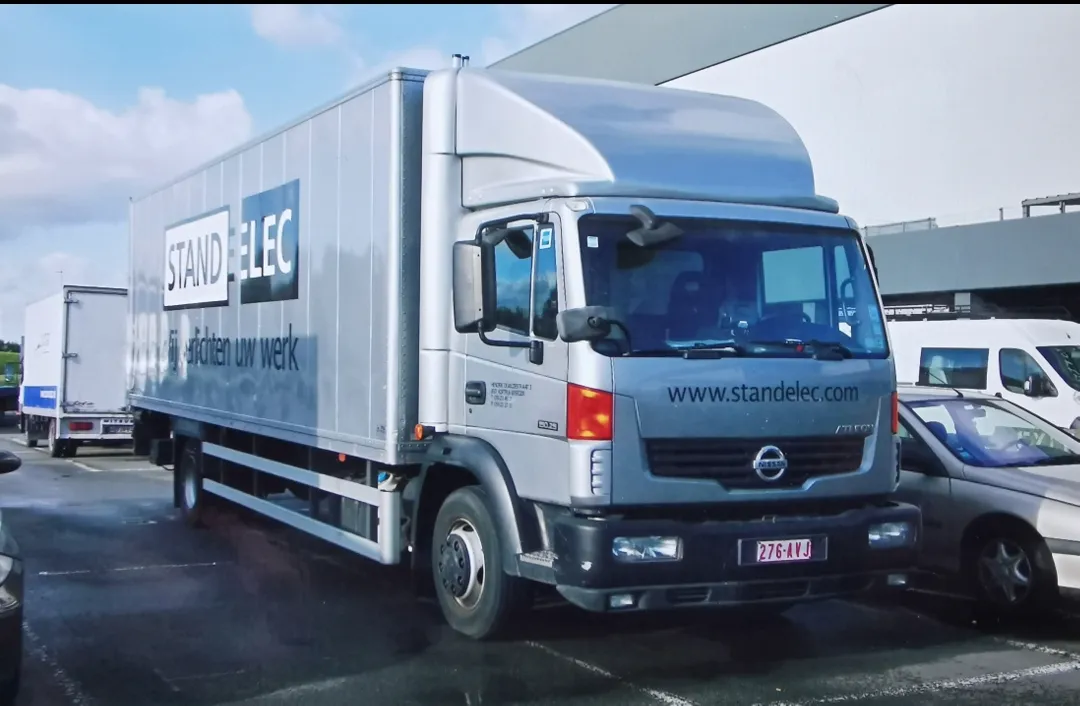 Мобільна сауна для ЗСУ на базі вантажівки Nissan Atleon