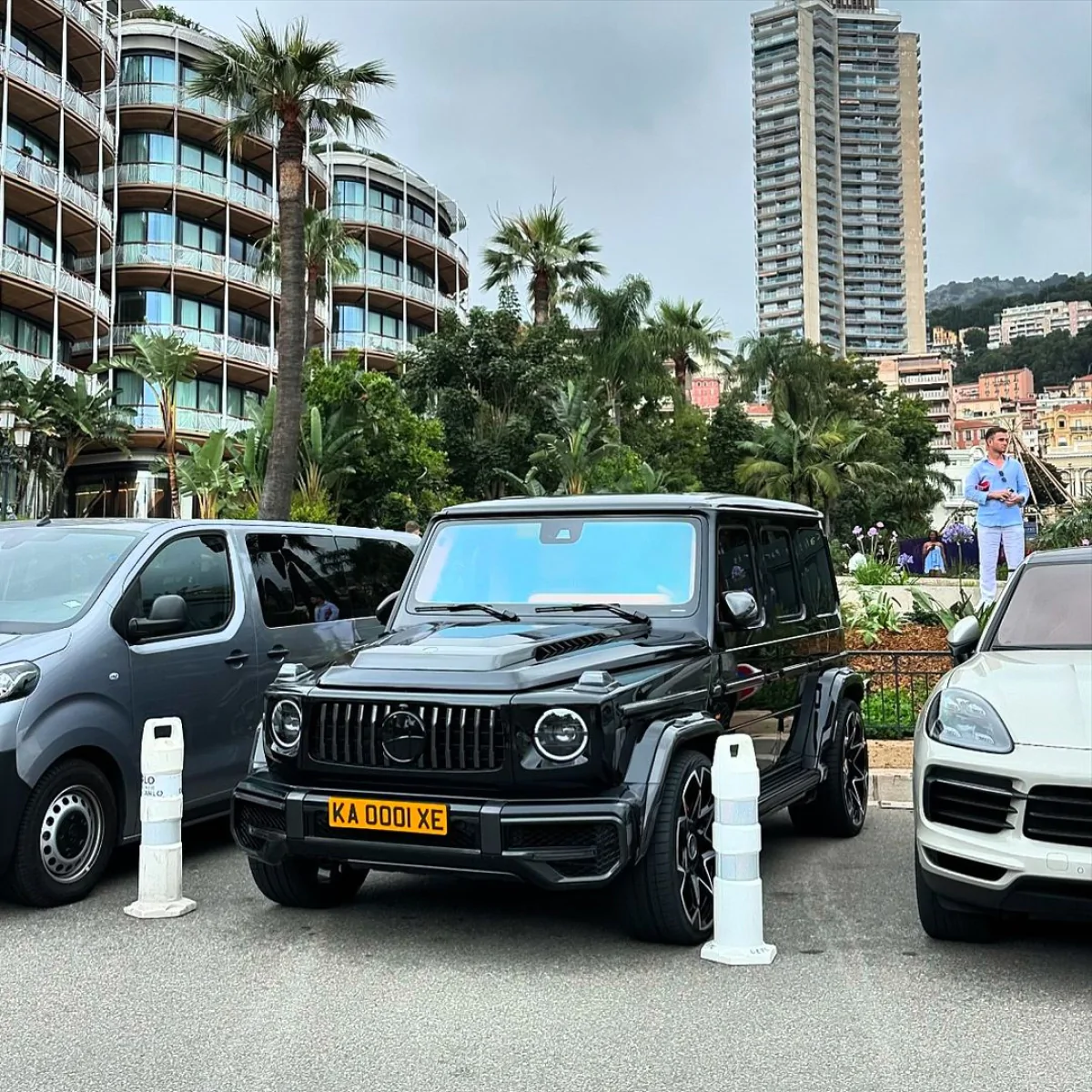 Розкішний Mercedes-Benz G-Class за 280 000 євро на київських номерах помітили в Монако