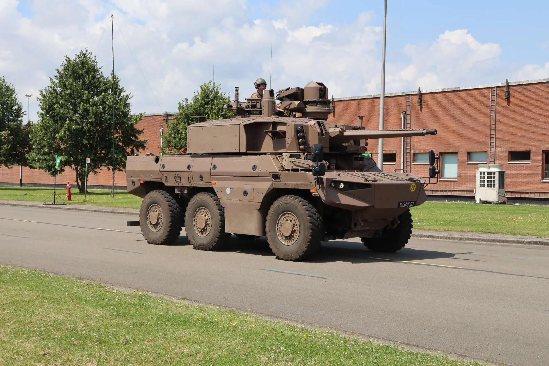 Французька розвідувально-бойова броньована машина 6x6 Jaguar. (Джерело зображення: Army Recognition)