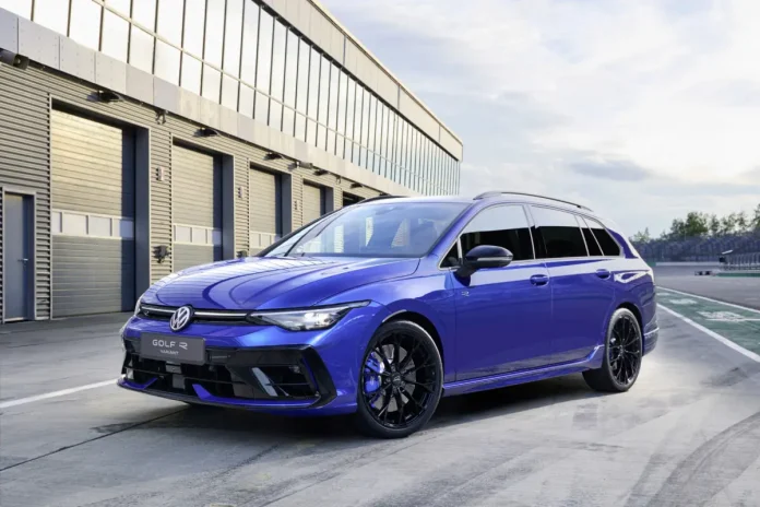 Озвучено комплектації та ціни нового Volkswagen Golf R - це найшвидша серійна модель бренду