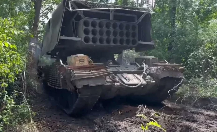 Російська армія вже посилила захист ТОС-1А дротяною каркасною бронею для протидії атакам безпілотників
