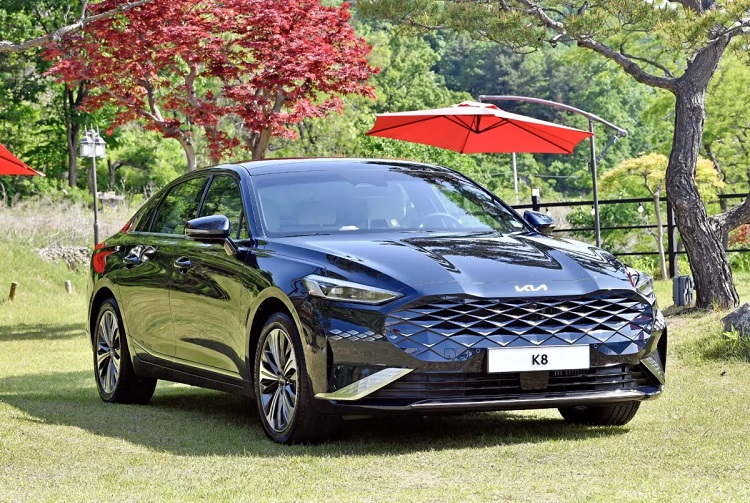 новий Kia K8 2025 року