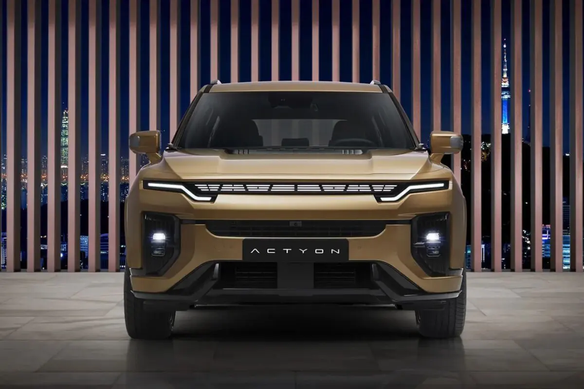 Представлено відроджений SsangYong Actyon у стилі Range Rover Velar: офіційні фото нового KGM