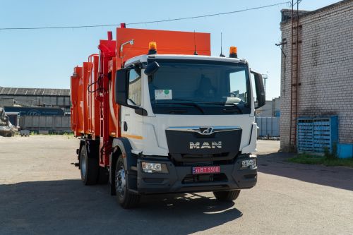 Вперше в історії сміттєвоз отримав шасі MAN: новий проєкт компанії VIVA
