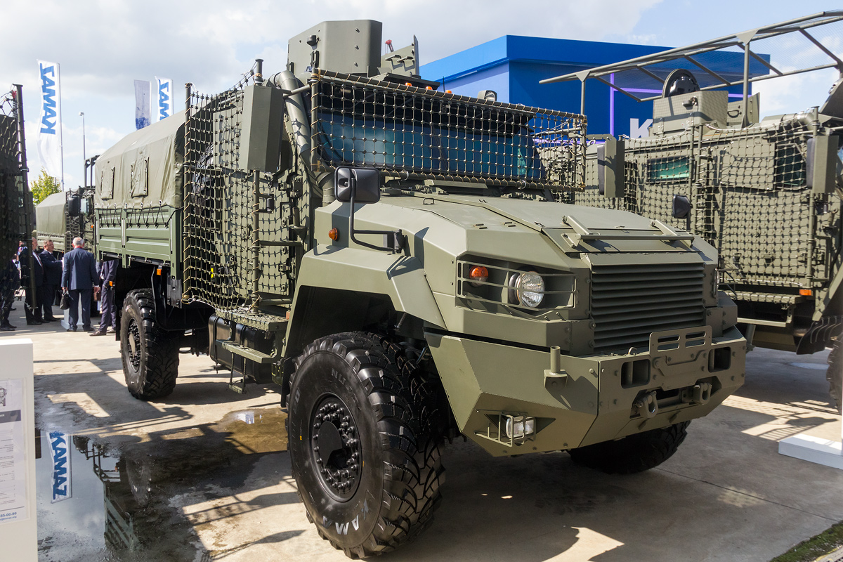 Новий російський КамАЗ-4385ПВ вперше засвітився на полі бою 