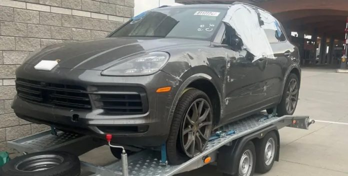 «Гуманітарний» Porsche Cayenne: благодійна організація намагалась ввезти в Україну преміальний кросовер