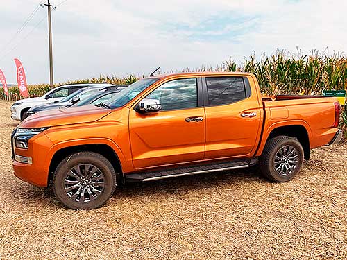 Новий Mitsubishi L200 показали на «Битві титанів» у Києві