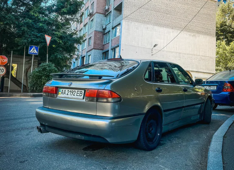 Відомий шведський автомобільний бренд Saab «засвітився» в Києві