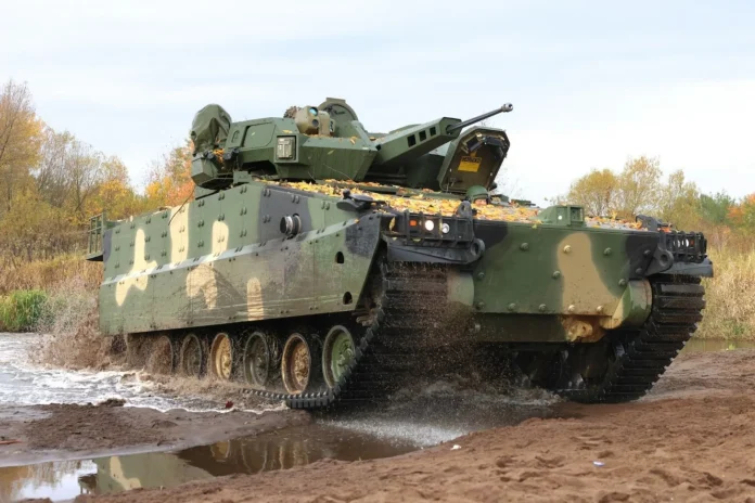 Для багатьох найкращим варіантом здається Redback з баштою ZSSW-30, що створює PL21 (Джерело зображення: Hanwha)