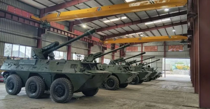 Ефіопія переобладнала кілька китайських бронетранспортерів WZ551 6x6, спочатку розроблених для перевезення військ, на самохідні гаубиці шляхом інтеграції радянських 122-мм буксируваних гаубиць D-30. (Джерело фото: ENDF)