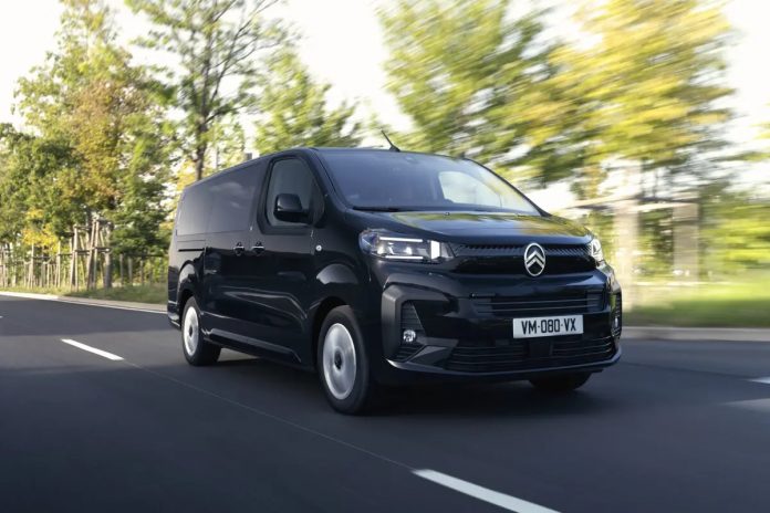 Мінівен Citroen SpaceTourer