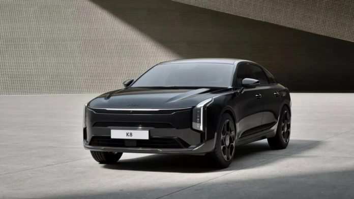 Обновленный седан Kia K8