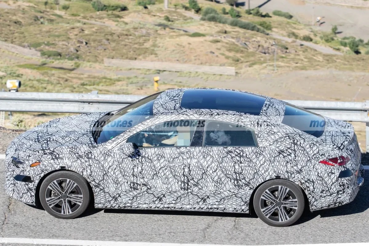 Оновлений Mercedes-Benz CLA 2025