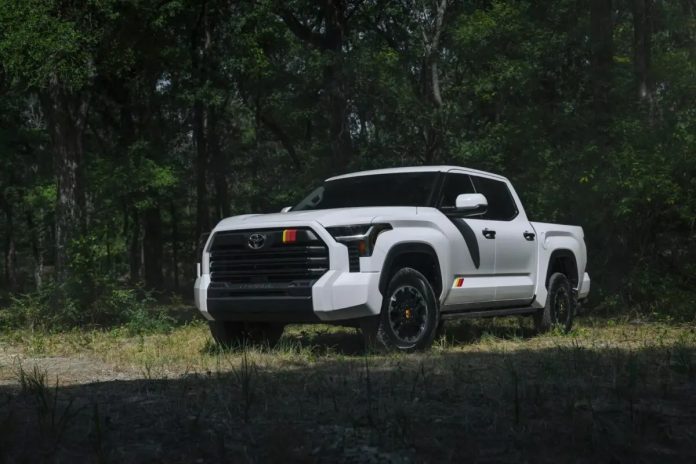 Пікап Tundra
