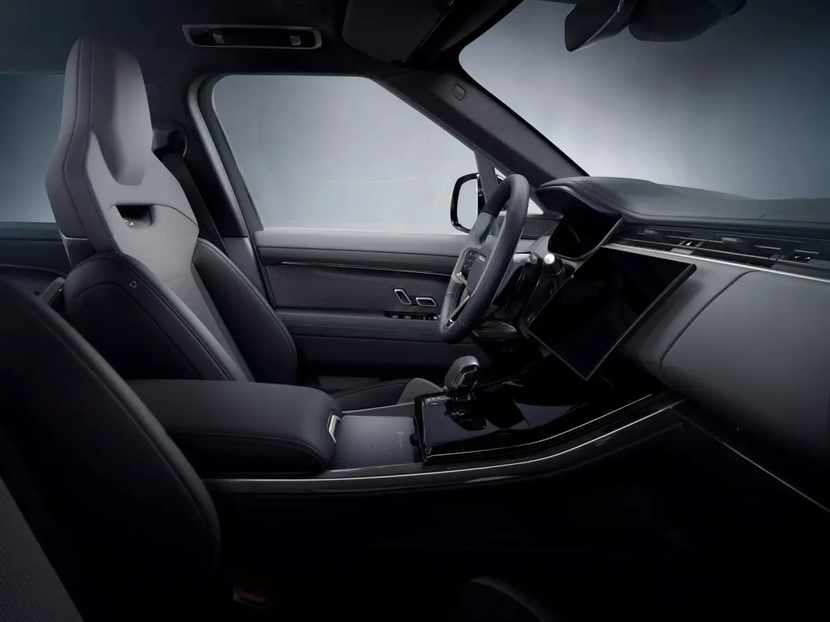 Позашляховик Range Rover Sport