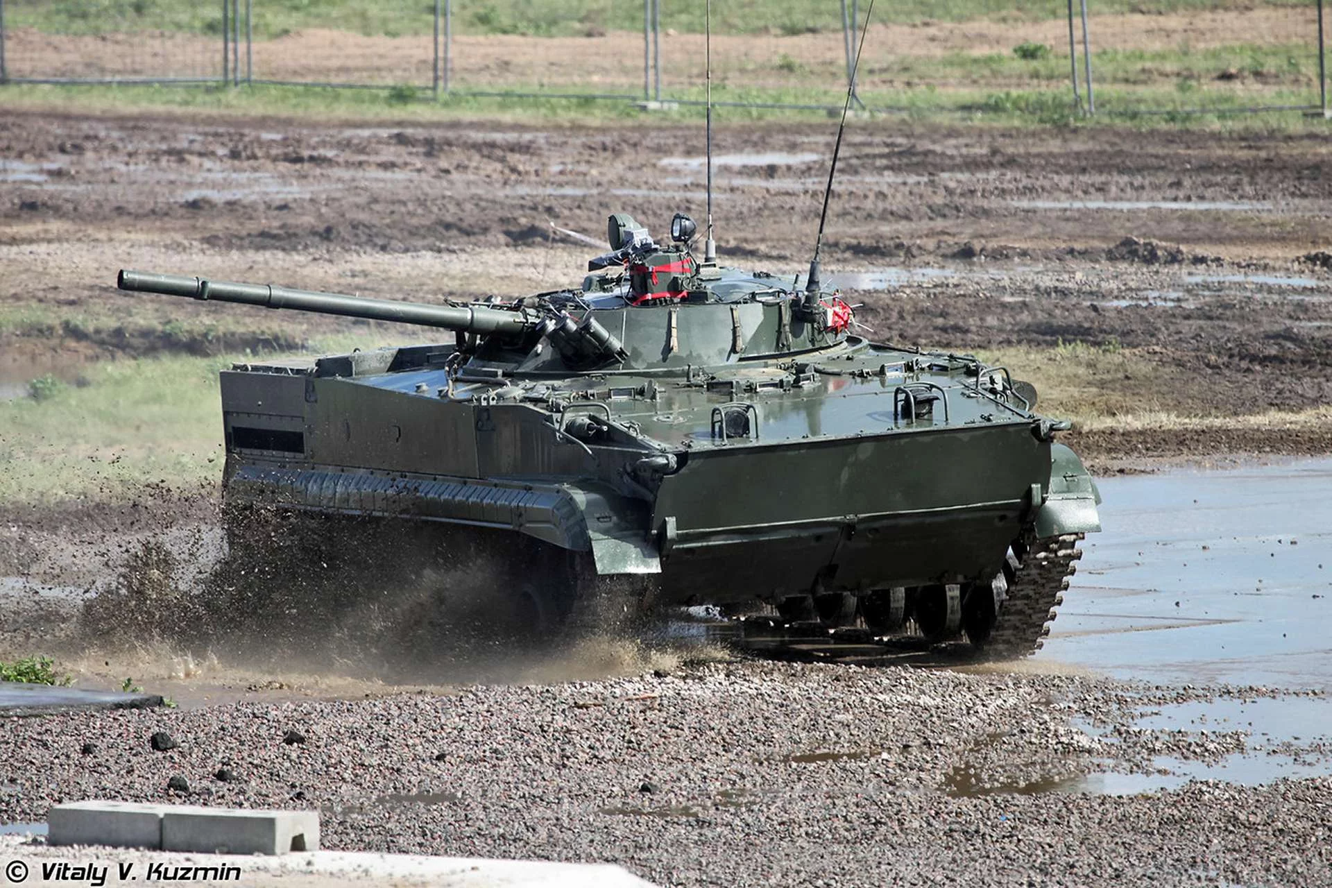 БМП-3 — це бойова машина піхоти російського виробництва