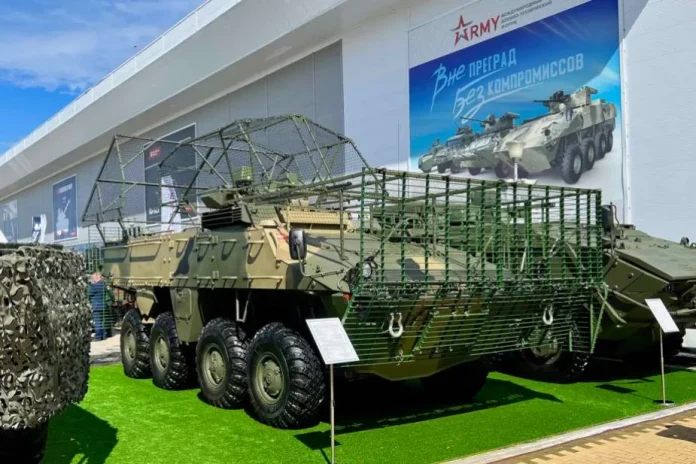 ТР-22 8х8 російського виробництва. (Джерело зображення: Defense Market News Magazine)