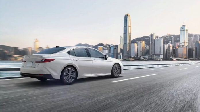 Toyota Camry_