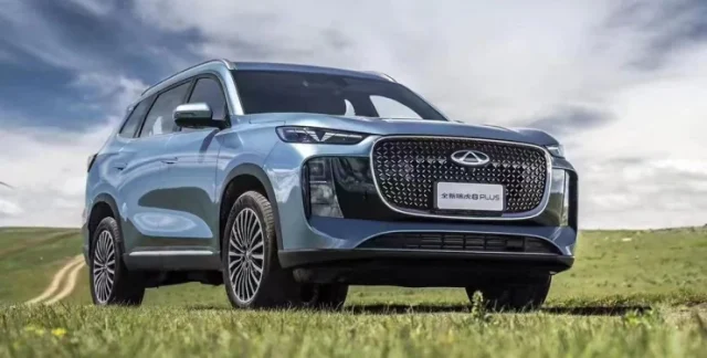 Chery представив недорогий кросовер Tiggo 8 Plus із преміальним дизайном