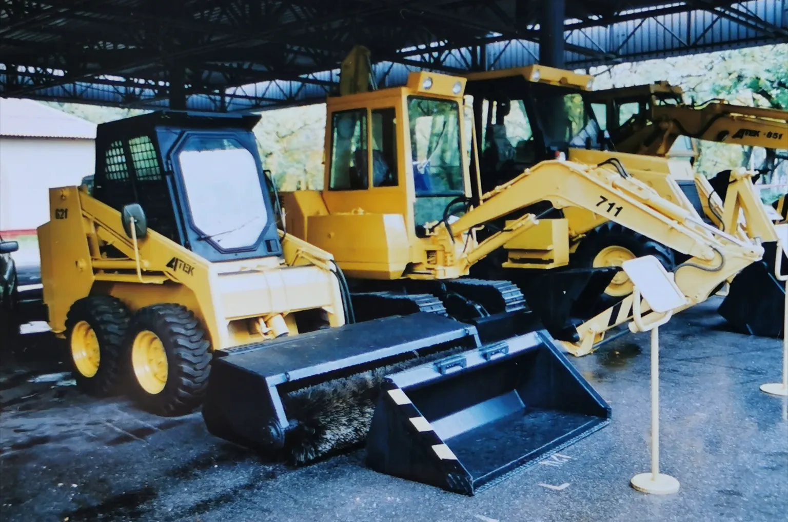 Як унікальний автокран із Києва в 1990-ті експертів дивував
