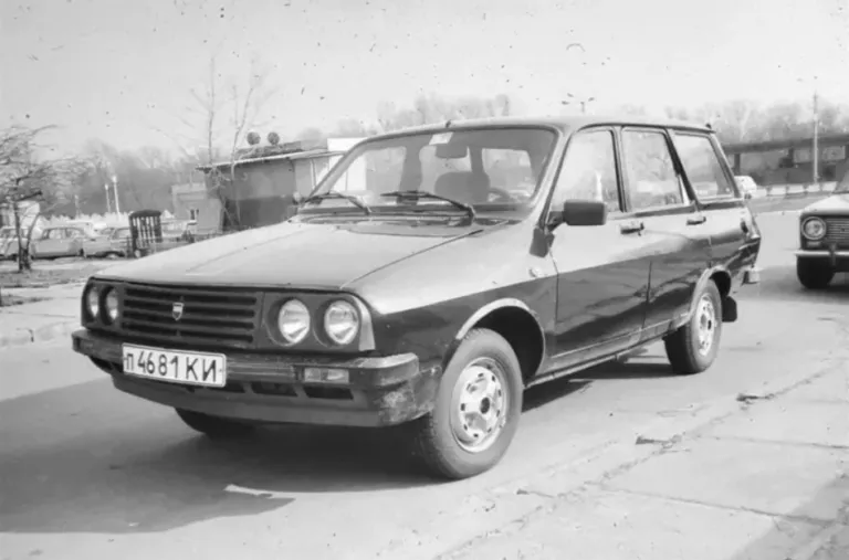 Кияни повернули життя 33-річній іномарці з епохи соціалістичної Румунії