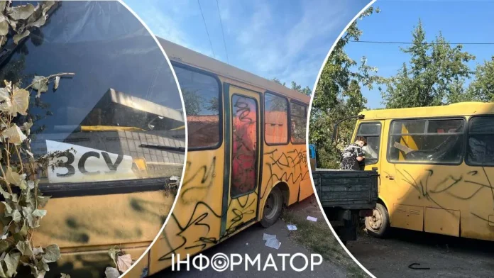 У Києві журналіст зняв на камеру підлітка, який псував майно ЗСУ