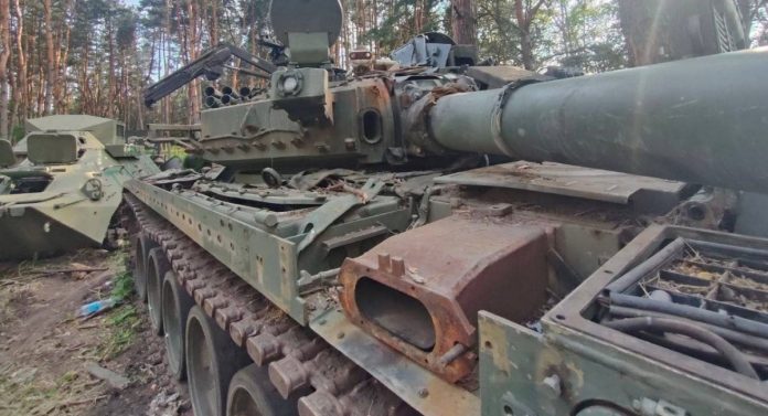 Росіяни похвалилися відновленням танка Т-90М 