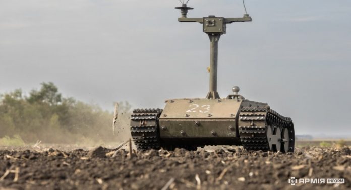 Український робот «Вепр» два тижні займався логістикою позицій ЗСУ, а окупанти не могли його знищити