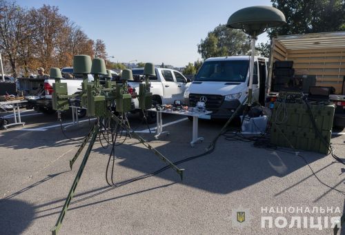 Нацполіція отримала спецтехніку від США: арсенал допомоги стає все більше