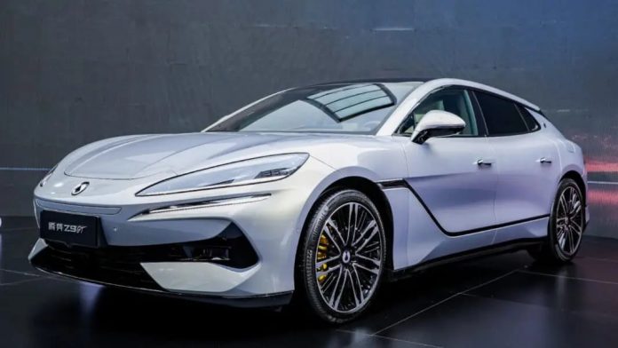 Denza Z9 GT