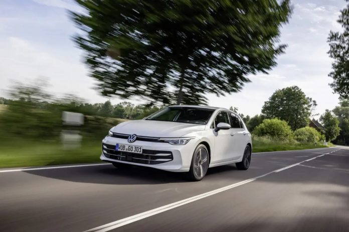 Хетчбек Volkswagen Golf