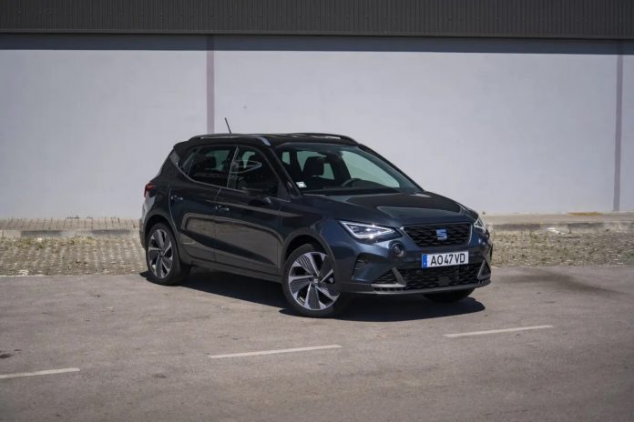 Кросовер Seat Arona