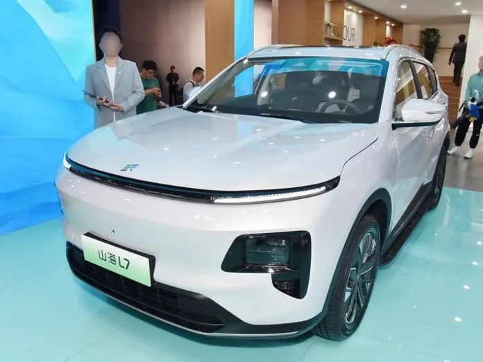 Новий кросовер Jetour Shanhai L7