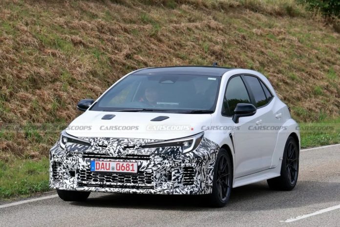 Прототип нової Toyota GR Corolla