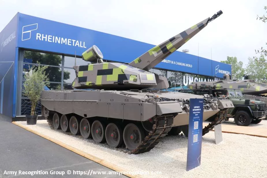 Новий мобільний ЗРК Skyranger 35 turel, встановлений на танк Leopard 1, був представлений у червні 2024 року під час оборонної виставки в Парижі, Франція. (Джерело зображення Army Recognition Group)