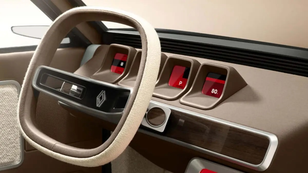 Салон нового Renault R17