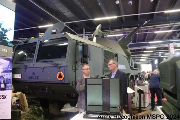 SA-35 встановлено на високомобільному шасі JELCZ 6x6. (Джерело зображення: Army Recognition)