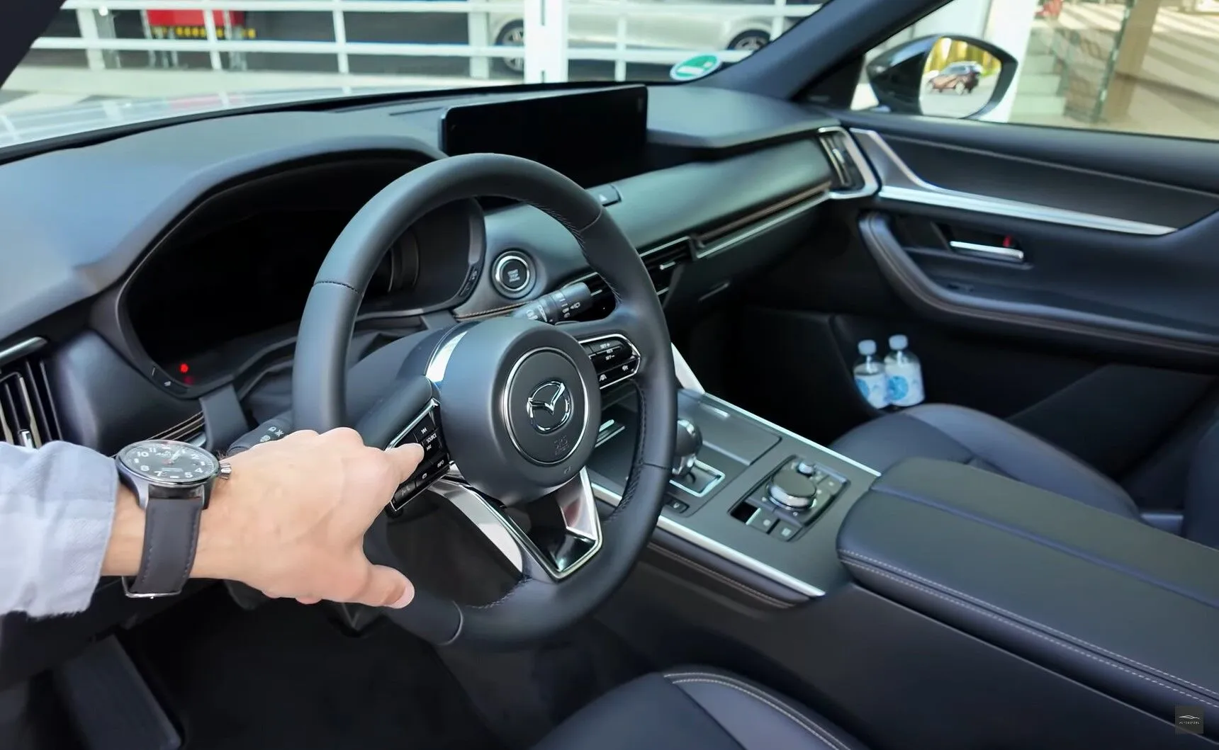 Mazda показала недорогого конкурента Audi Q7 і BMW X5