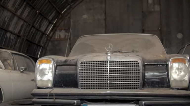 У Чернігівській області знайдено унікальну колекцію раритетних автомобілів