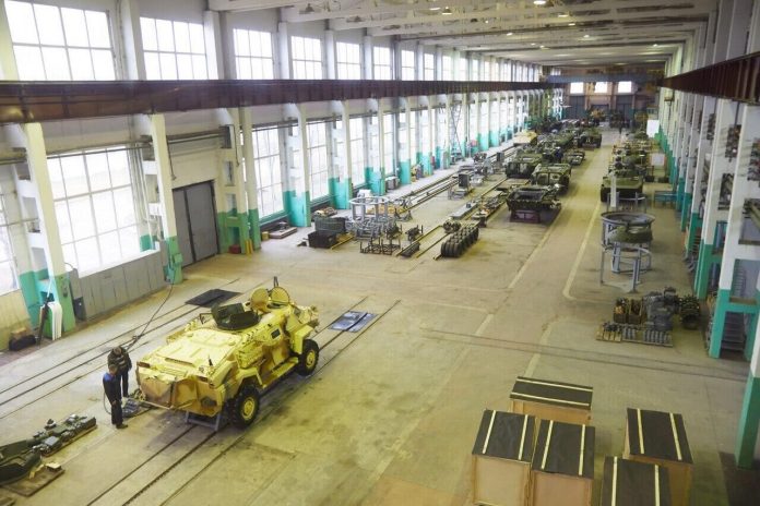 Супутникові знімки підтвердили роботу білоруських держпідприємств в інтересах окупантів