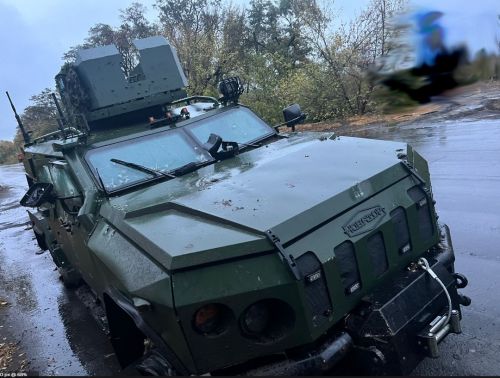 Окупанти витратили купу дронів і артилерійських снарядів, але так і не змогли знищити український 