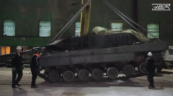 Росія досліджує трофейний танк Leopard 2A6