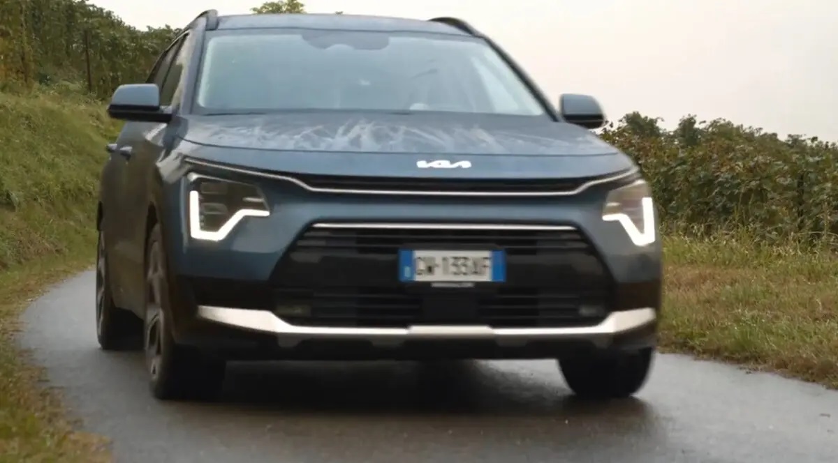 Kia - Niro Tri-Fuel