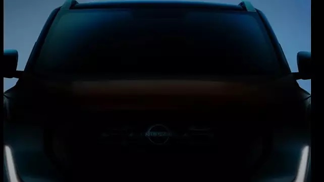Компанія Nissan майже розсекретила оновлений кросовер Magnite