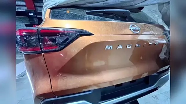 Кросовер Nissan_Magnite