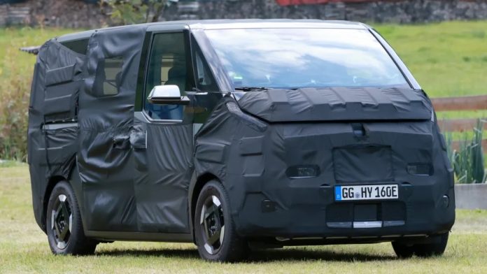 Новий мінівен Kia PV5_