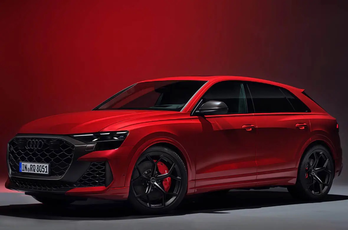 Оновлений кросовер Audi RS Q8 порівняли з Lamborghini Urus