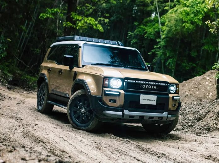 Позашляховик Toyota Land Cruiser Prado