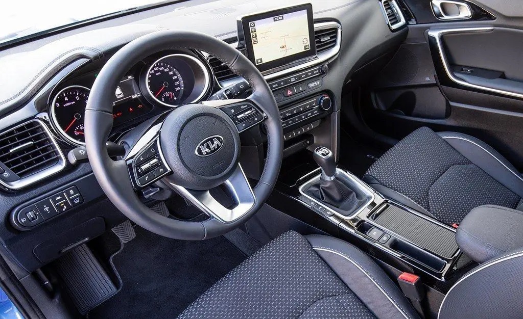 Салон Kia Ceed Tourer