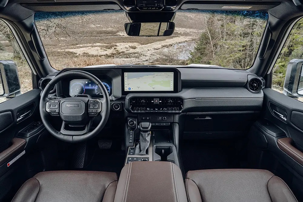 Салон Toyota Land Cruiser Prado